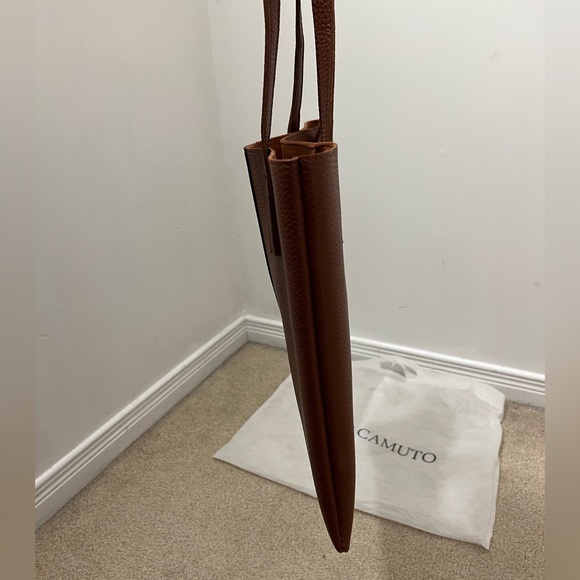 Authentic Vince Camuto tote - Picture 4 of 7